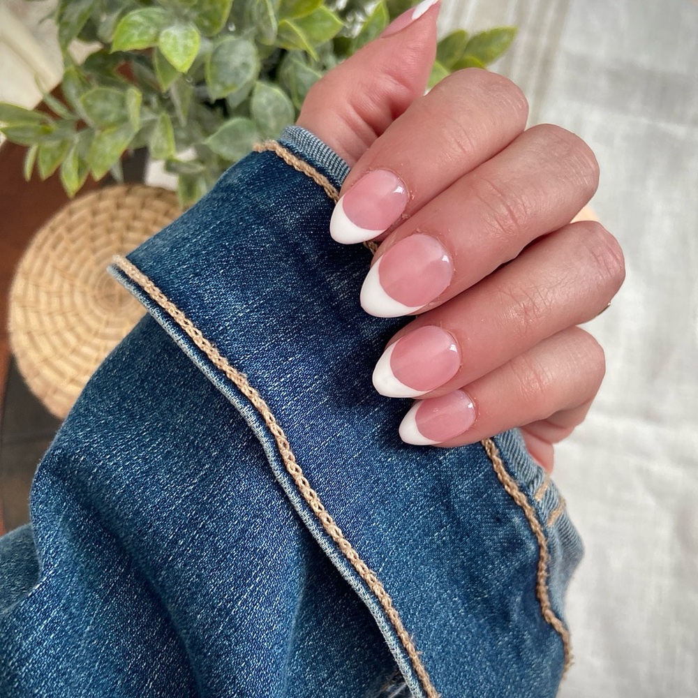Hand painted artificial gel nails kit.  Fun, easy, and durable!